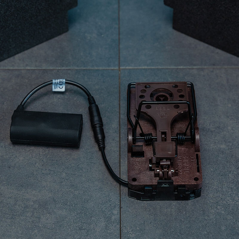 eMitter Outdoor Direct | With rat trap | Incl. rechargeable battery